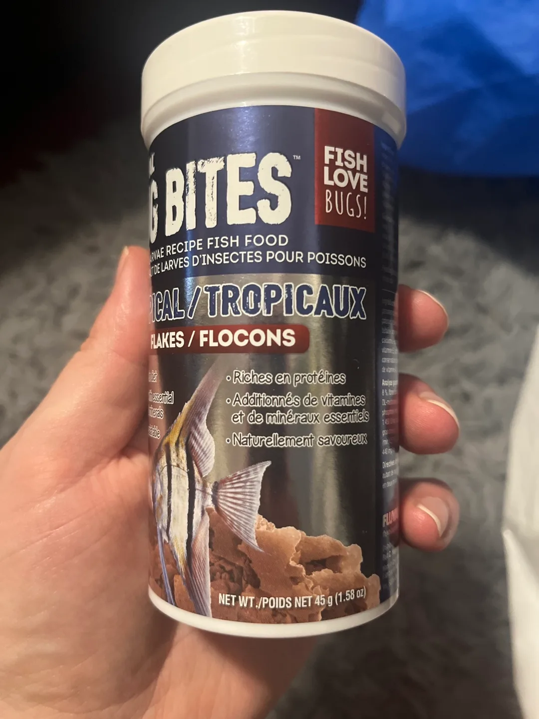 Fluval Bug Bites Tropical Fish Flakes image indicator(2)