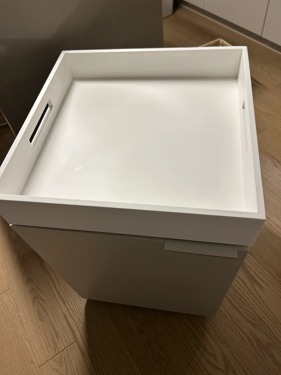 Mobile Storage Cabinet image indicator(4)