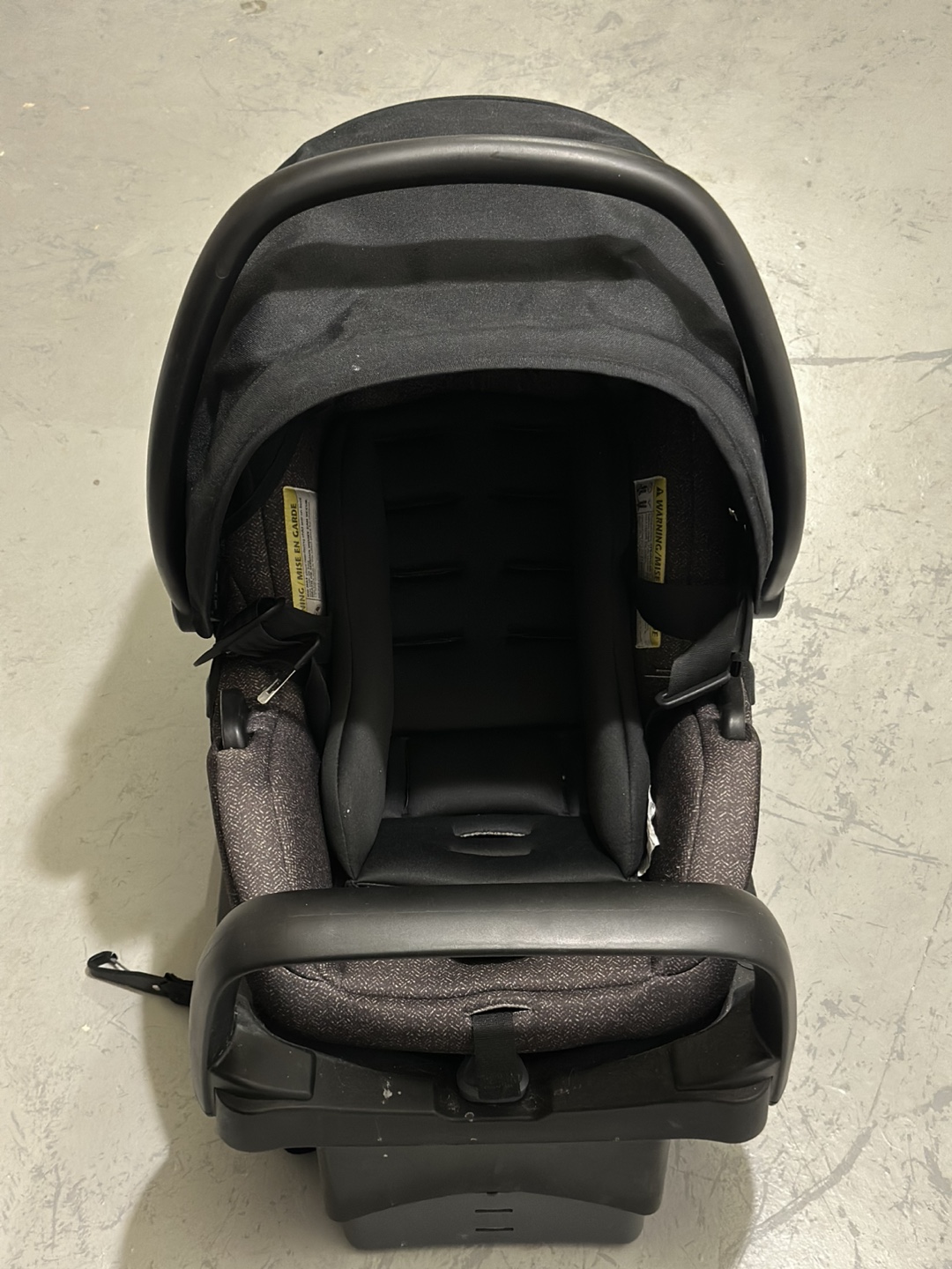 Evenflo Pivot Carseat and Stroller - photo 4