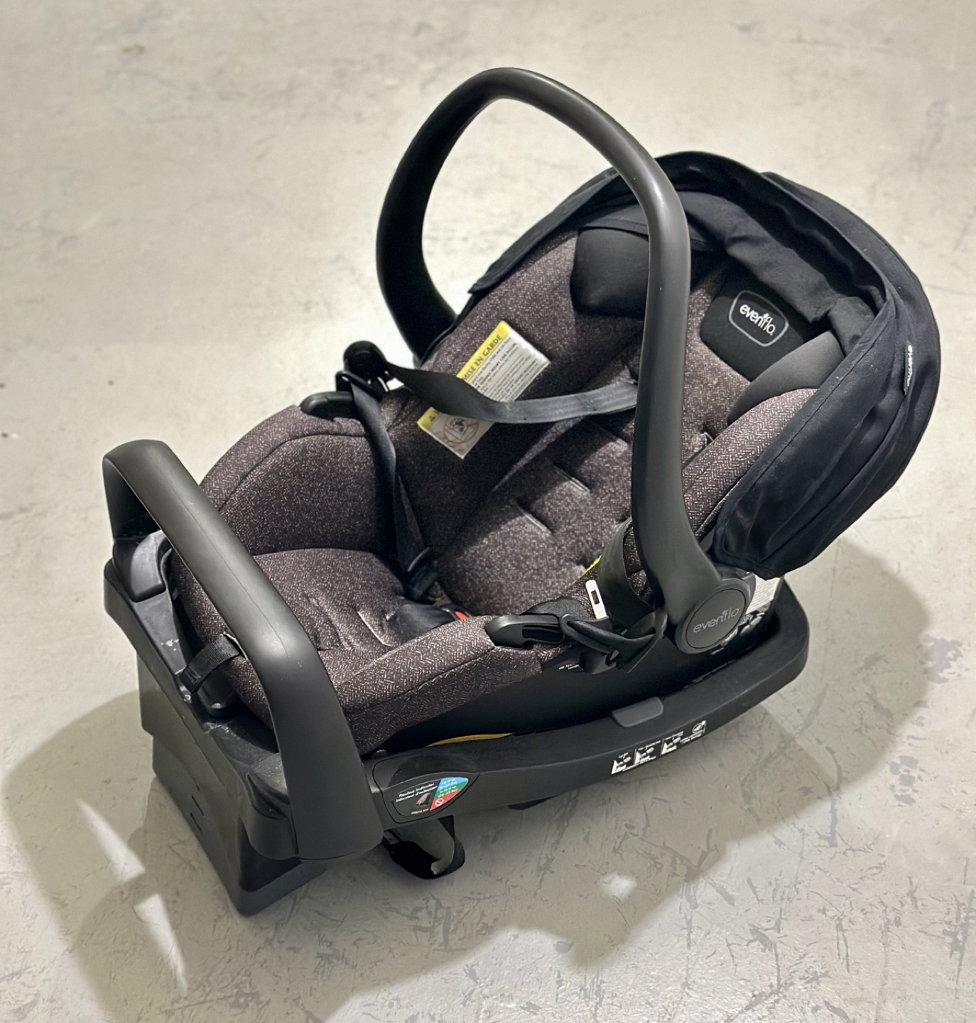 Evenflo Pivot Carseat and Stroller