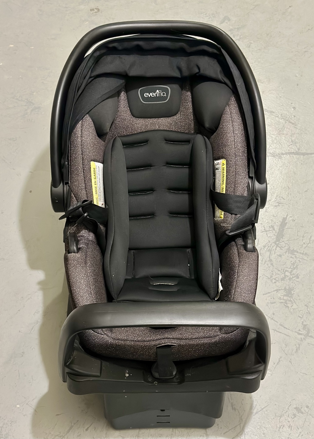 Evenflo Pivot Carseat and Stroller - photo 3
