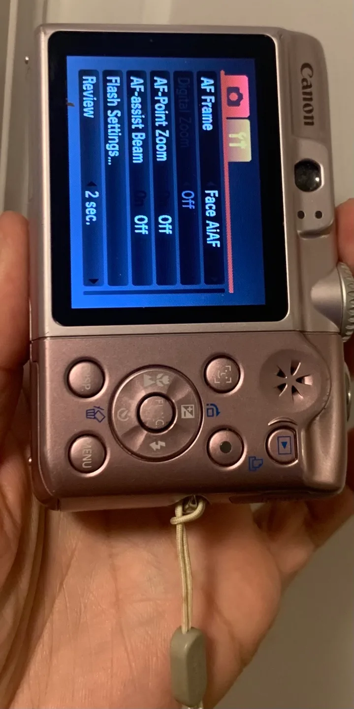 Canon PowerShot A1100 IS 12.1 MP Digital Camera - RARE PINK image indicator(2)