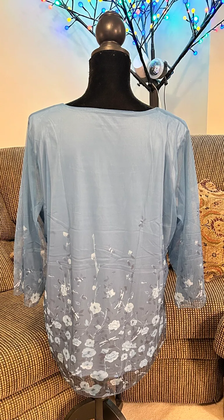 ✨✨Women's XXL Floral Blouse - Sheer Overlay image indicator(4)