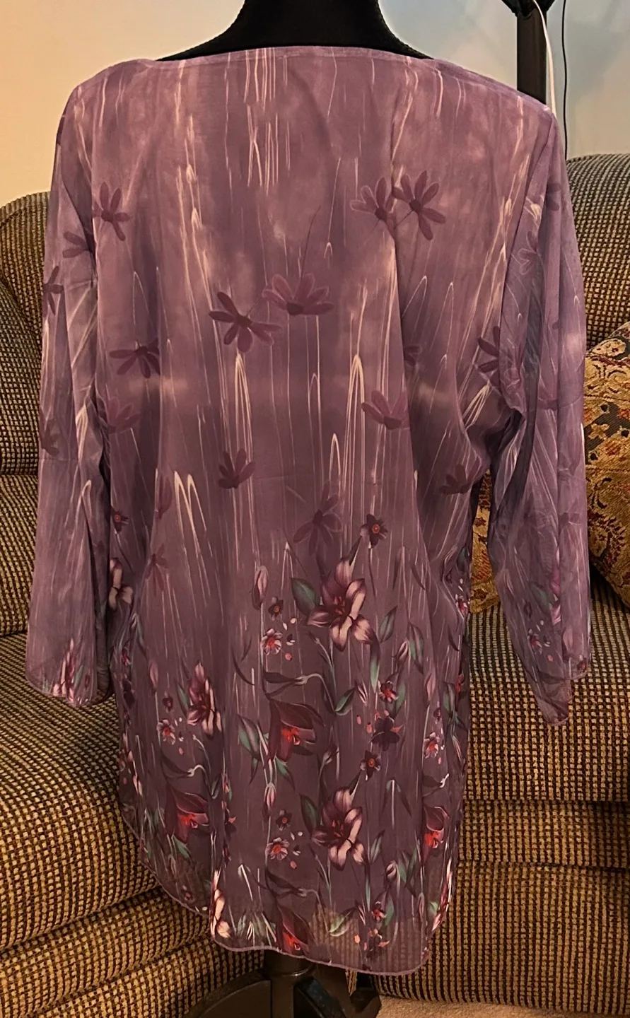 ✨✨Women's XXL Purple Floral Blouse image indicator(4)