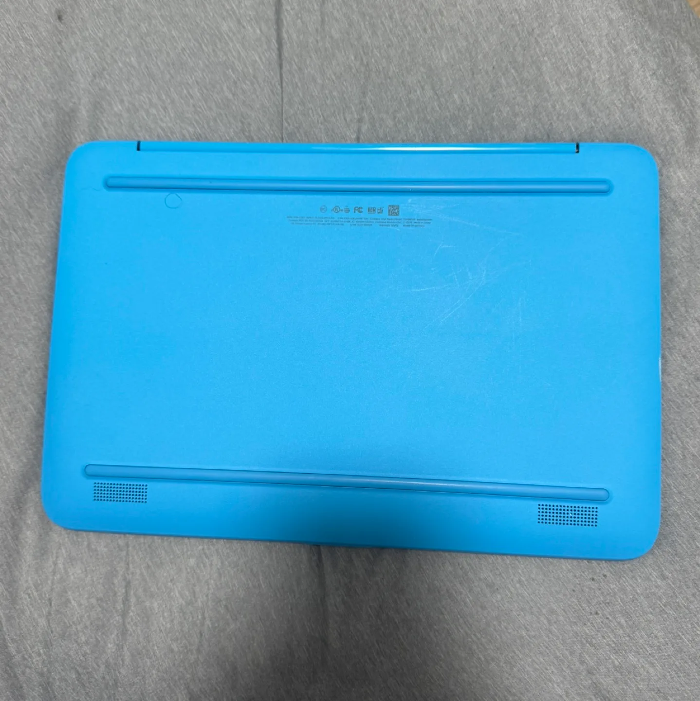 HP Stream 14-ax010ca Light Blue Laptop image indicator(2)