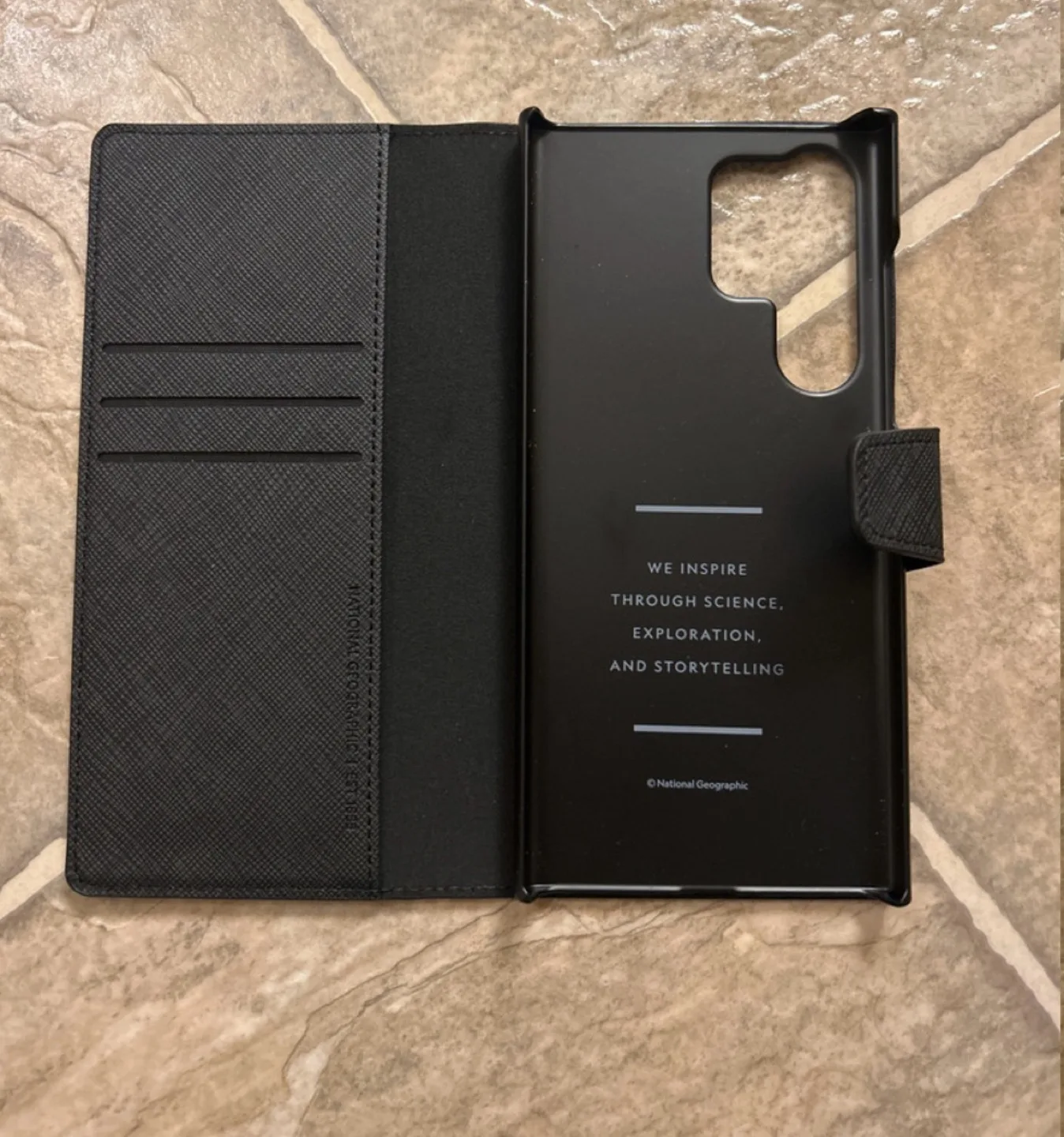 National Geographic Galaxy S21 Wallet Case image indicator(4)
