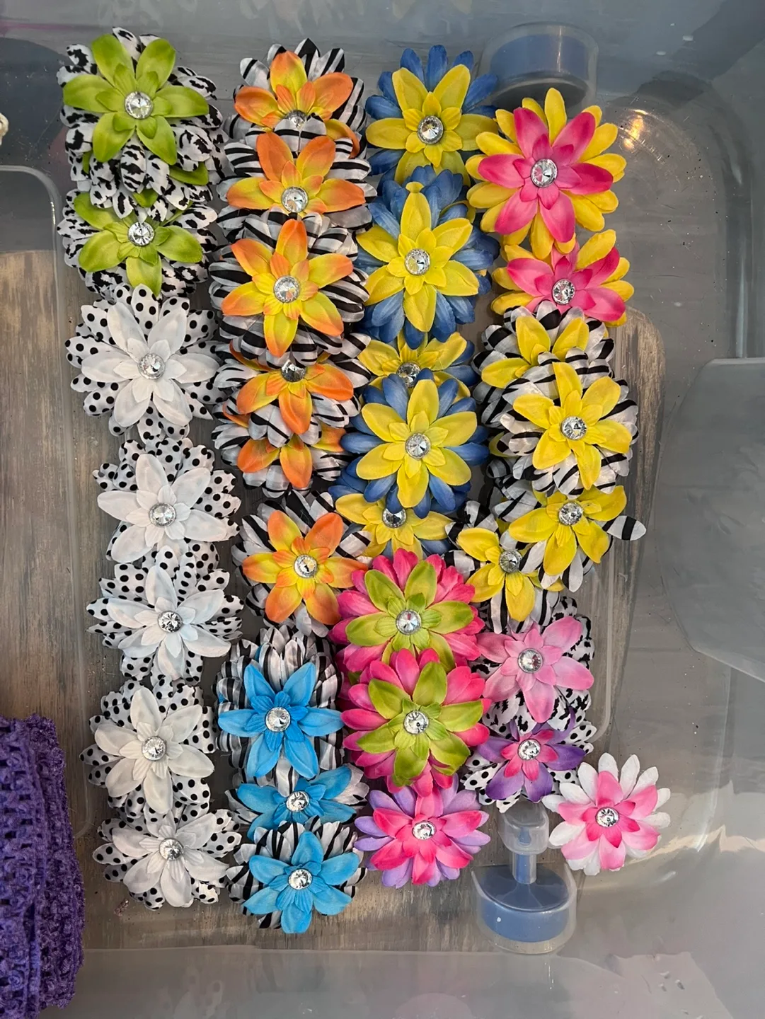 Bulk Lot of Hair Accessories - Flowers, Bows, Headbands image indicator(3)