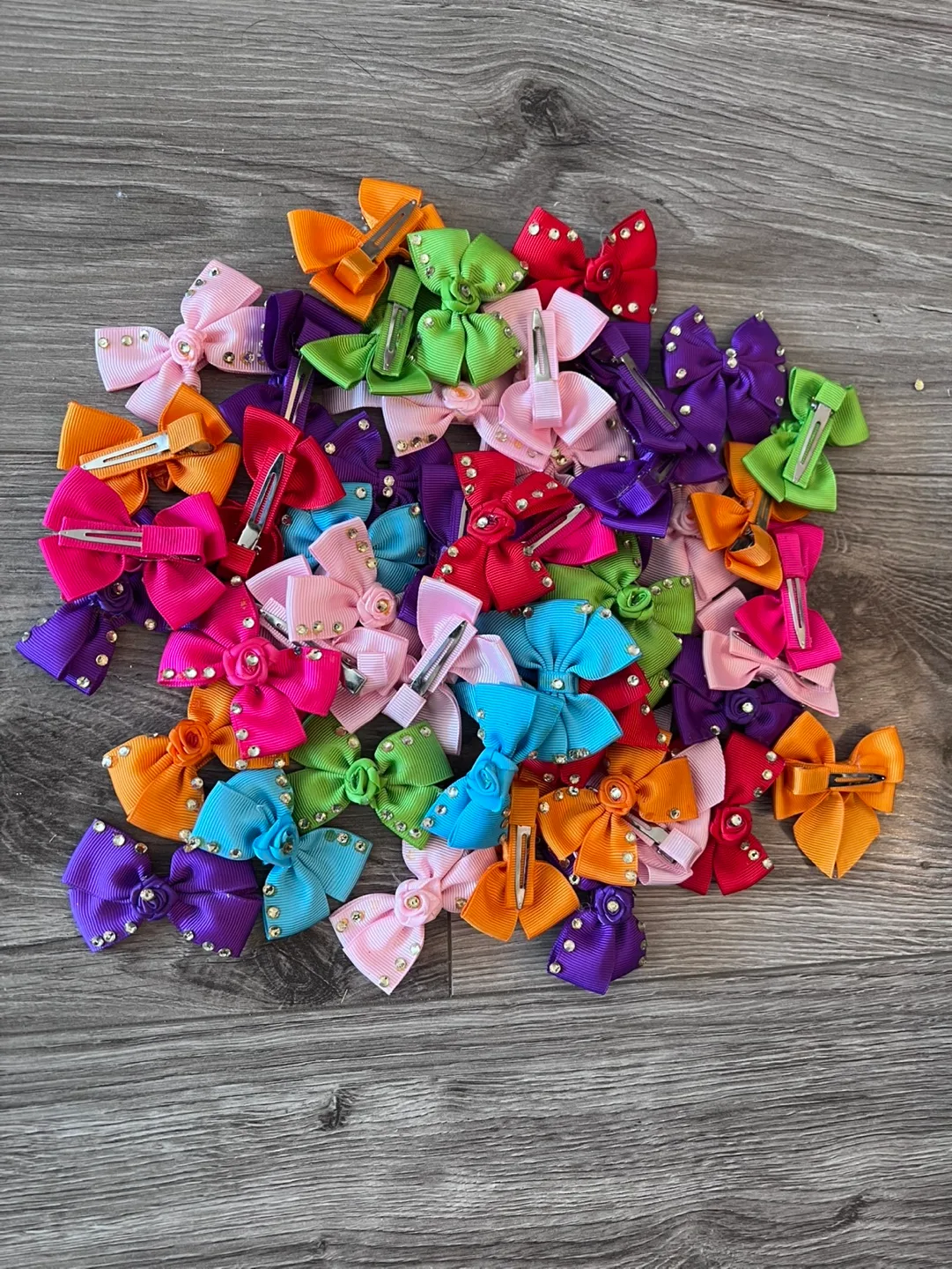 Bulk Lot of Hair Accessories - Flowers, Bows, Headbands image indicator(5)