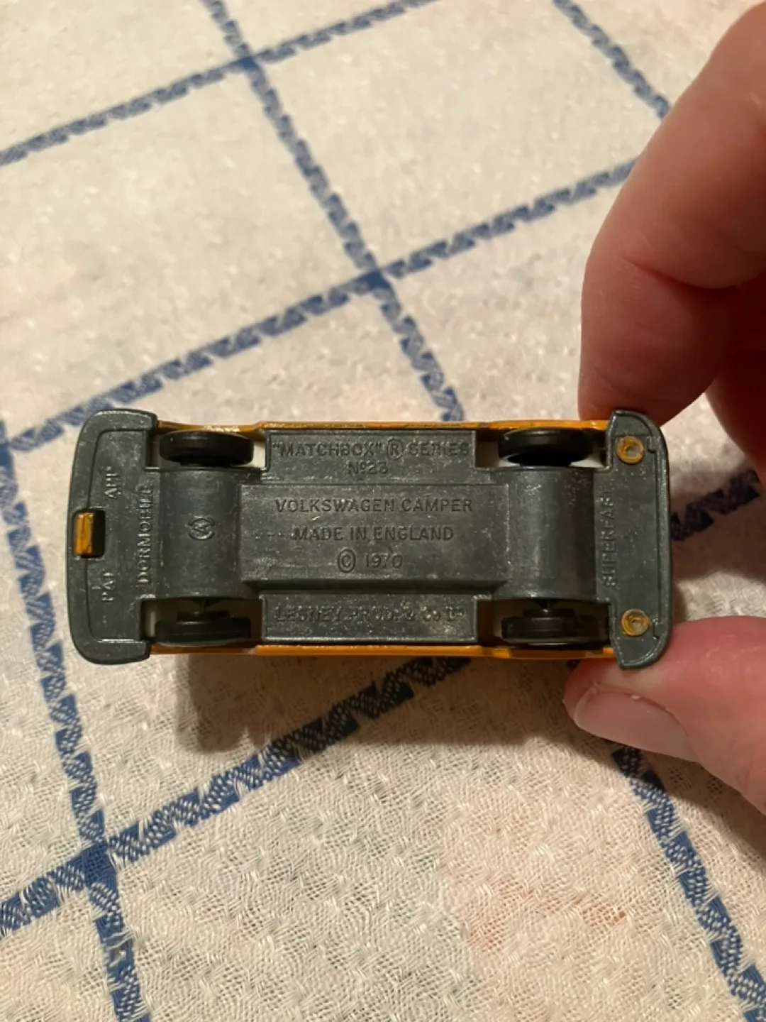 Vintage Matchbox 1970 Volkswagen Camper image indicator(5)