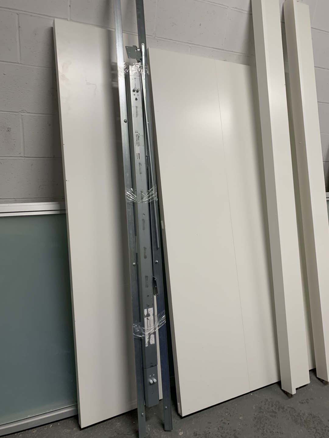 ‼️ONLY SELLING THIS WEEK‼️IKEA “Malm” twin bed frame. - photo 3