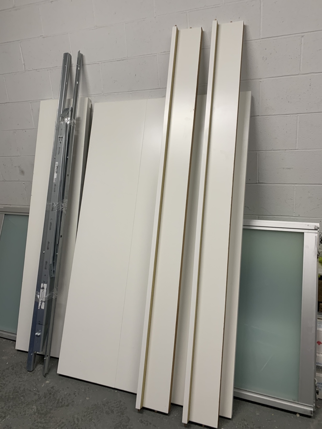 ‼️ONLY SELLING THIS WEEK‼️IKEA “Malm” twin bed frame. - photo 2