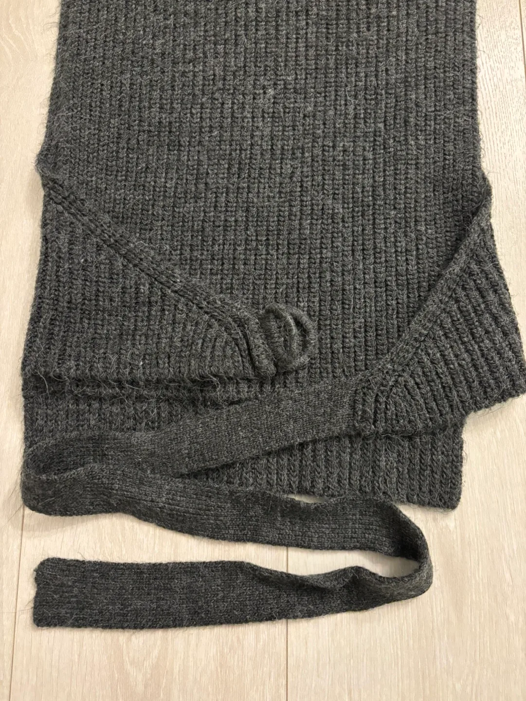 Dark Grey Knit Sleeveless Sweater Vest with Self-Tie Belt image indicator(2)