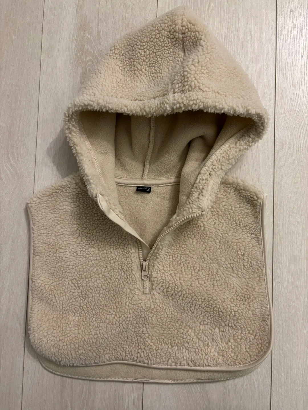 Cream-coloured hooded fleece scarf thumbnail