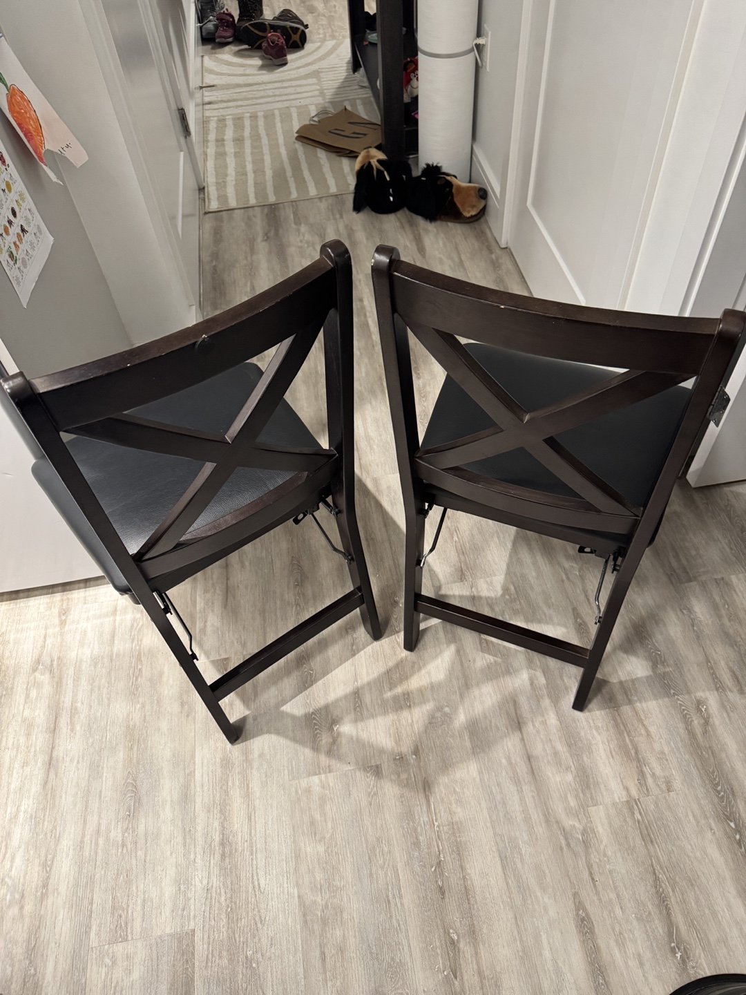 Pair of Dark Brown Folding Chairs with Black Cushions - photo 2