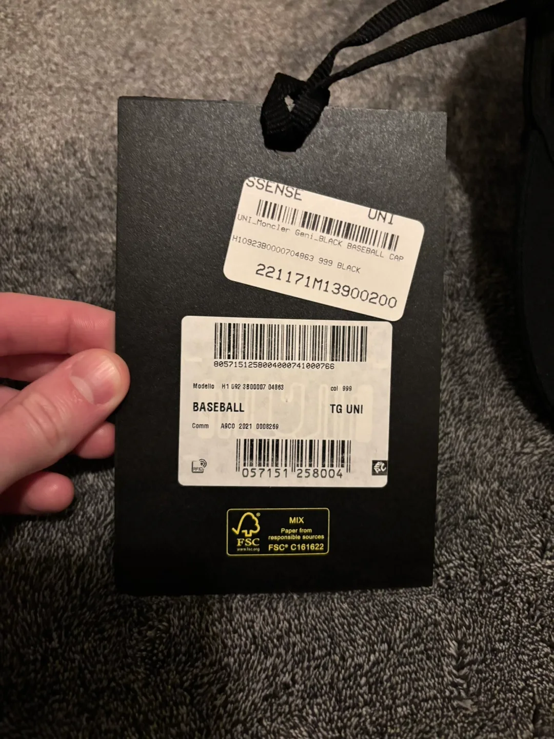 Moncler Genius Baseball Cap image indicator(4)