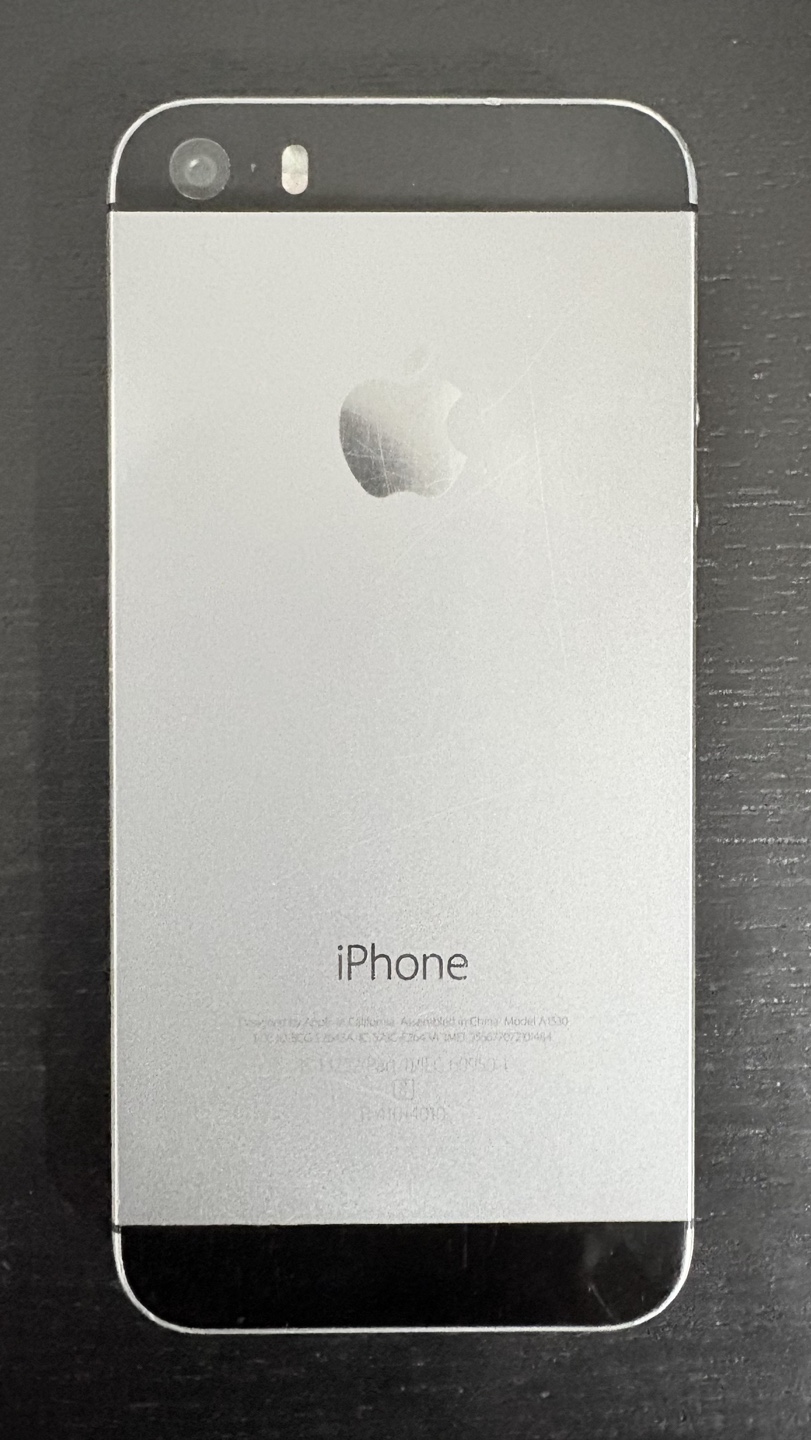 iPhone 5s - Silver - photo 2