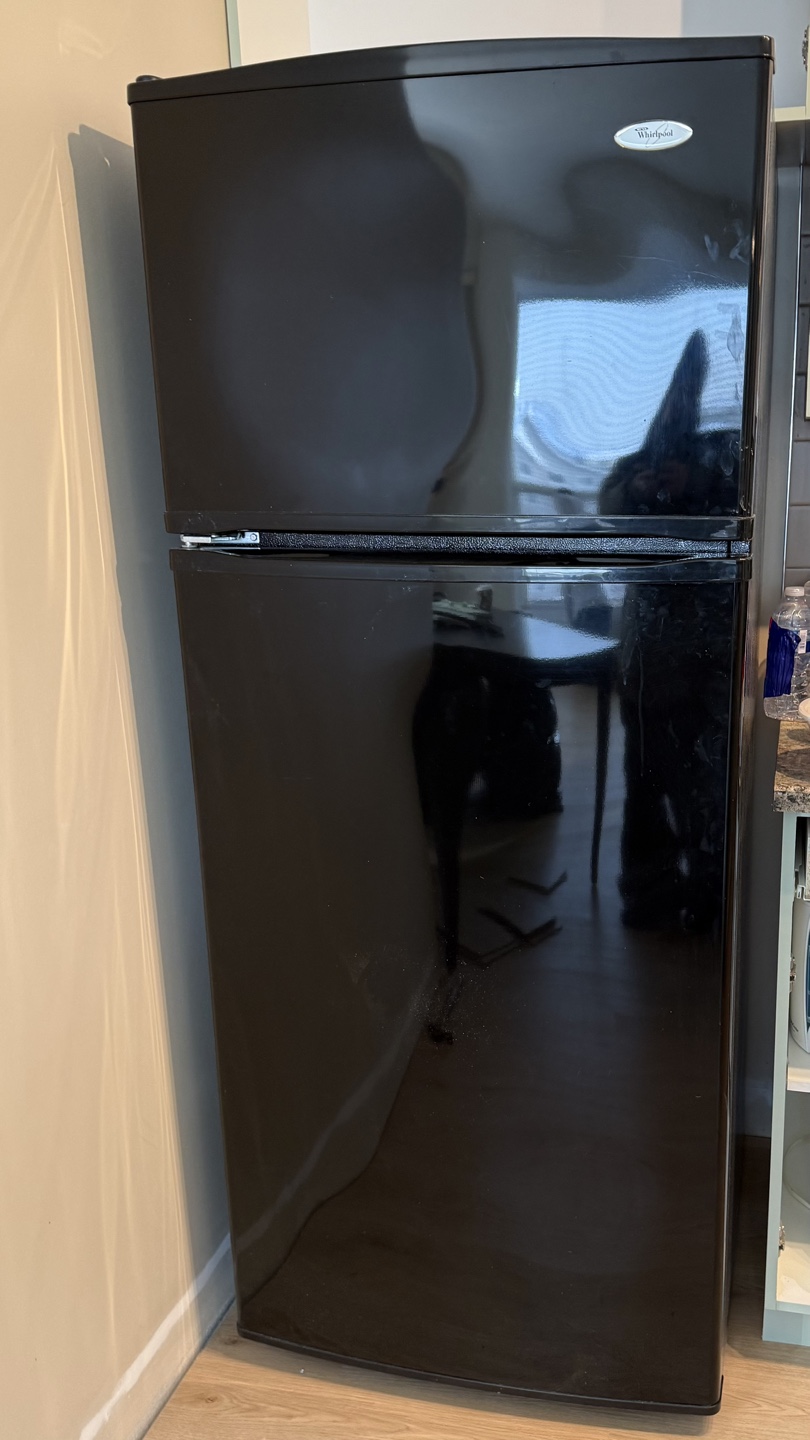 Whirlpool Top Freezer Refrigerator