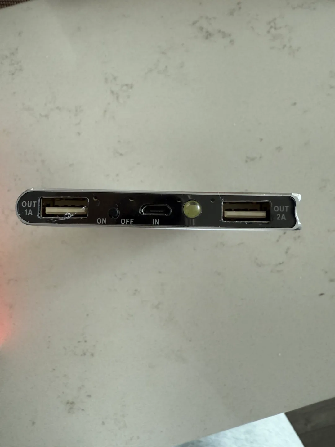 Shell V-Power Nitro+ 10000mAh Portable Charger image indicator(3)