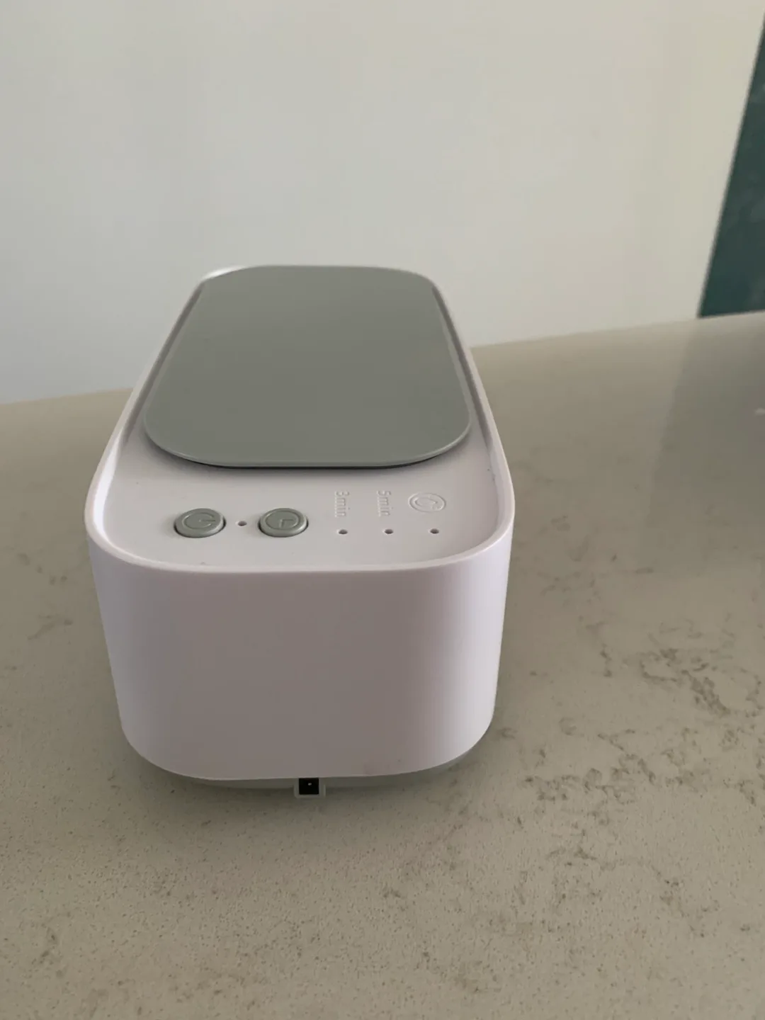 UV Sterilizer for Glasses and other small items image indicator(2)