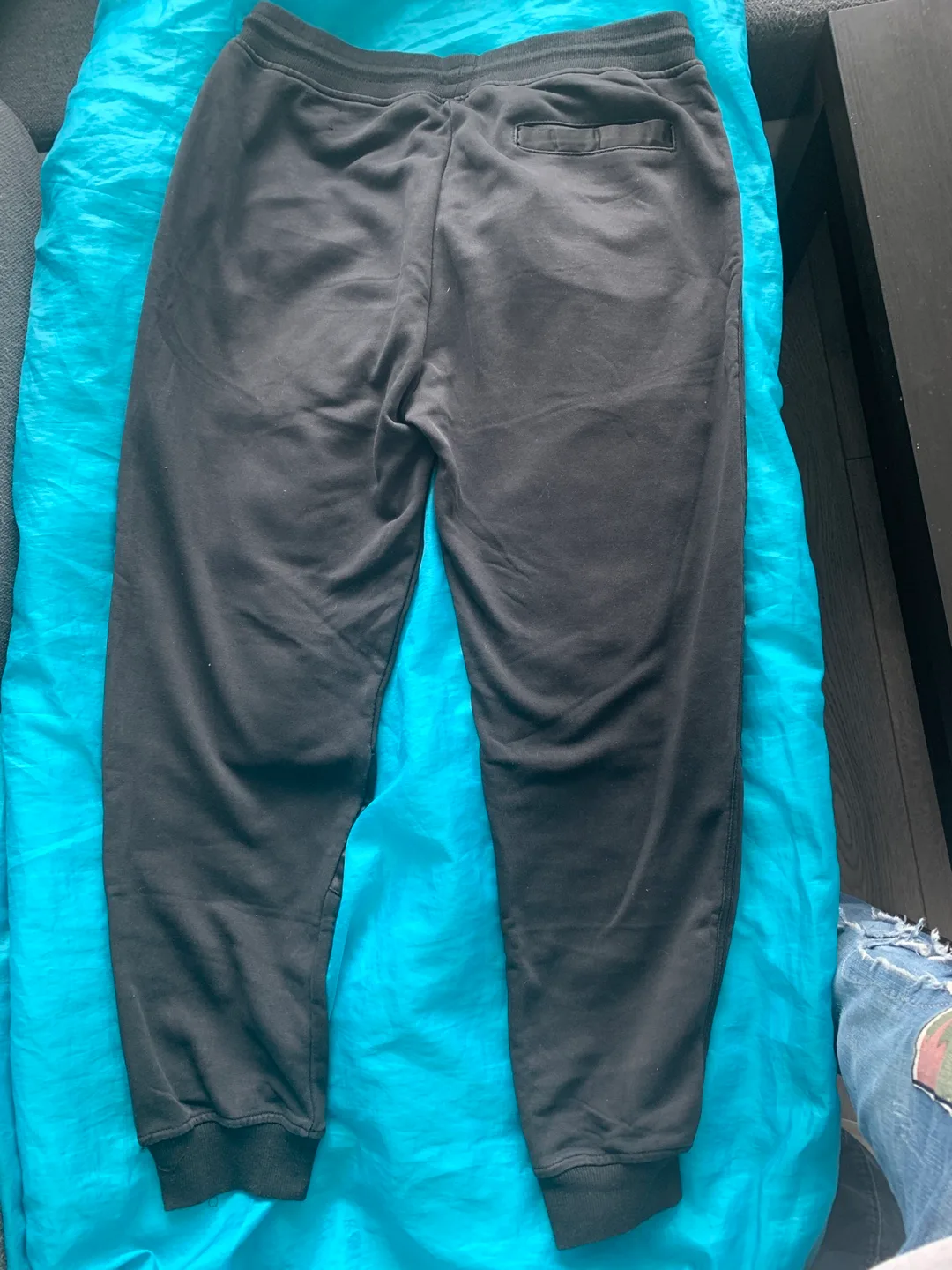 G-Star Raw Men's Black Joggers with Cargo Pockets image indicator(2)