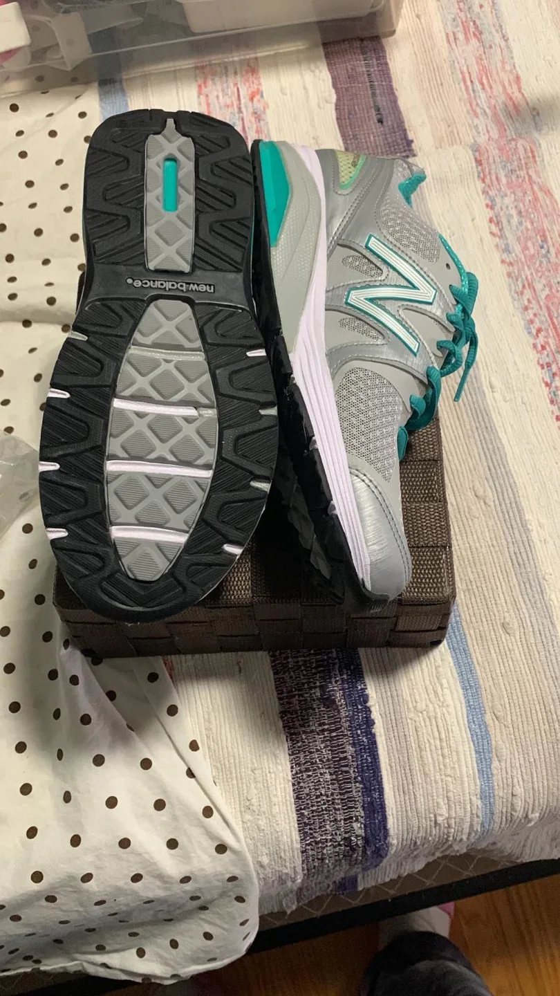 New Balance Women's 577 Running Shoes - Size 7.5 image indicator(4)