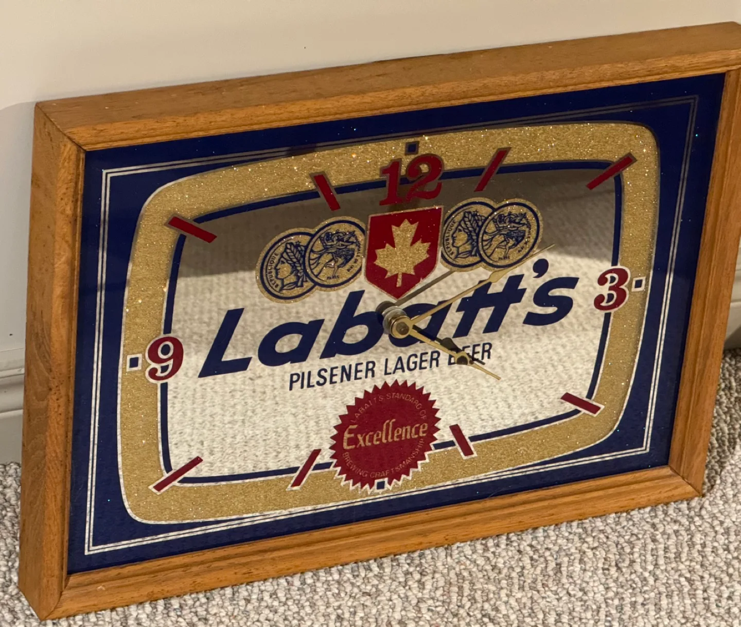Vintage Labatt's Beer Clock image indicator(2)