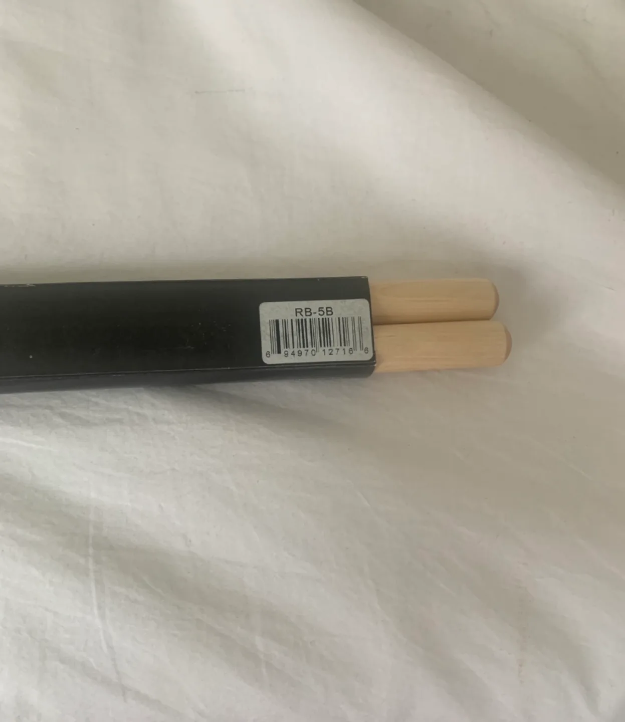 New Pair of Vater RB-5B Maple Drumsticks image indicator(3)