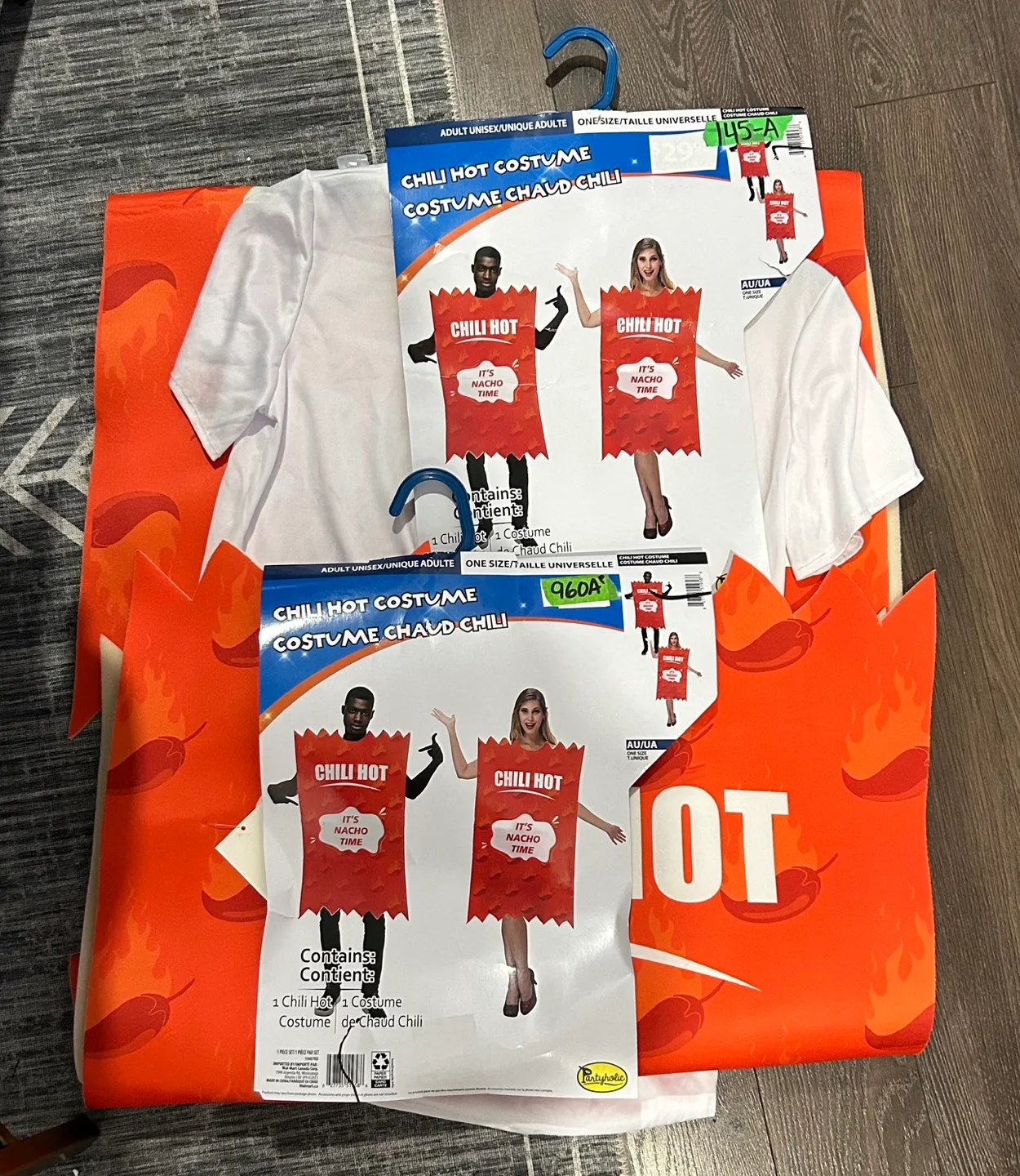 Couples Costume - Chili Packs - BN image indicator(2)