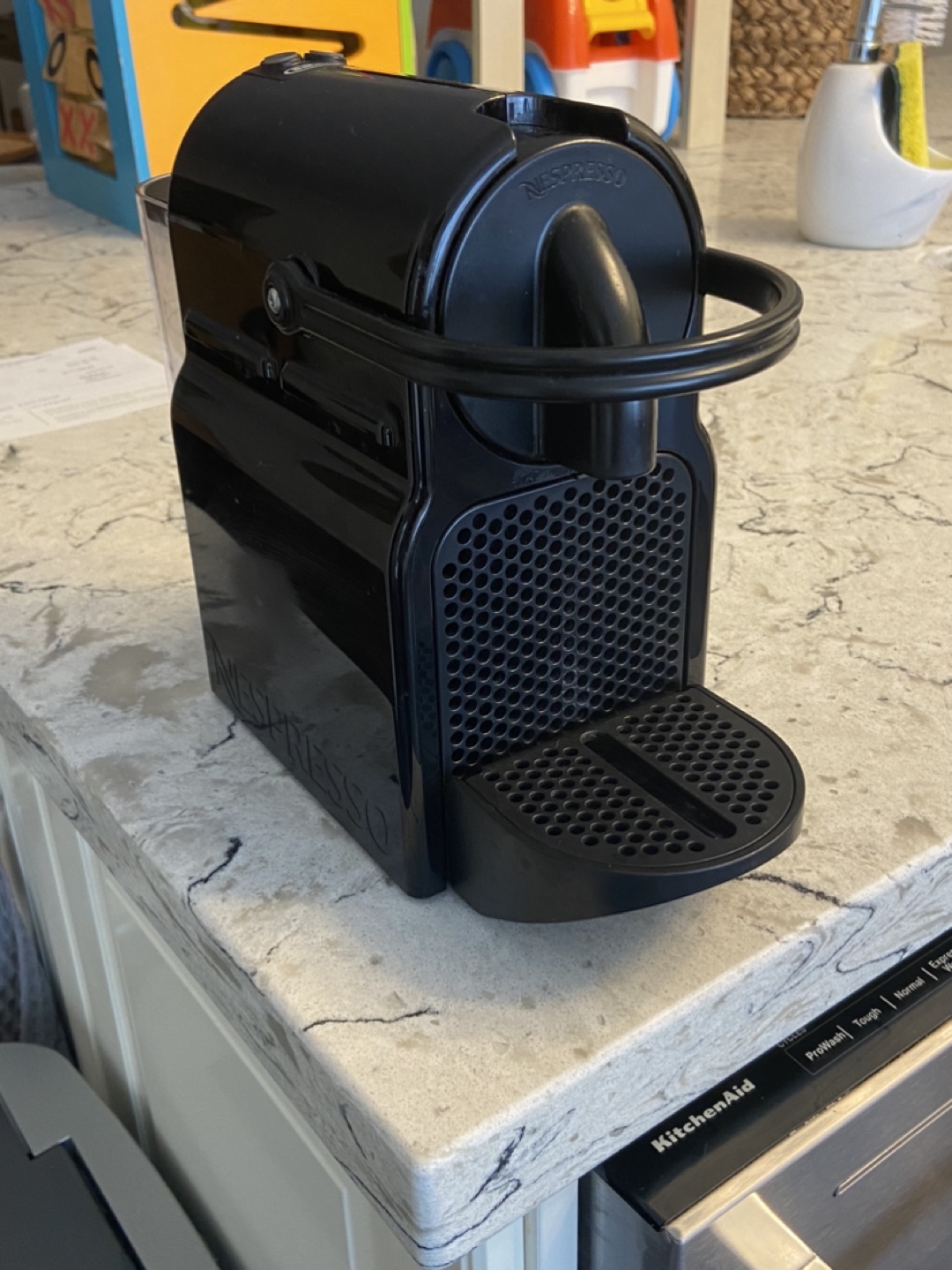 DeLonghi Nespresso Inissia Espresso Machine - Black