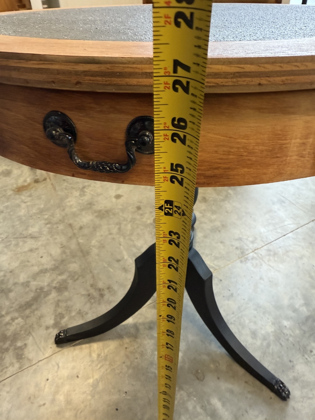 Round Accent Table - photo 5