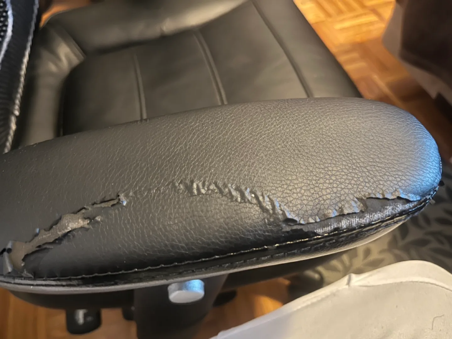 Office chair 🥕 image indicator(4)