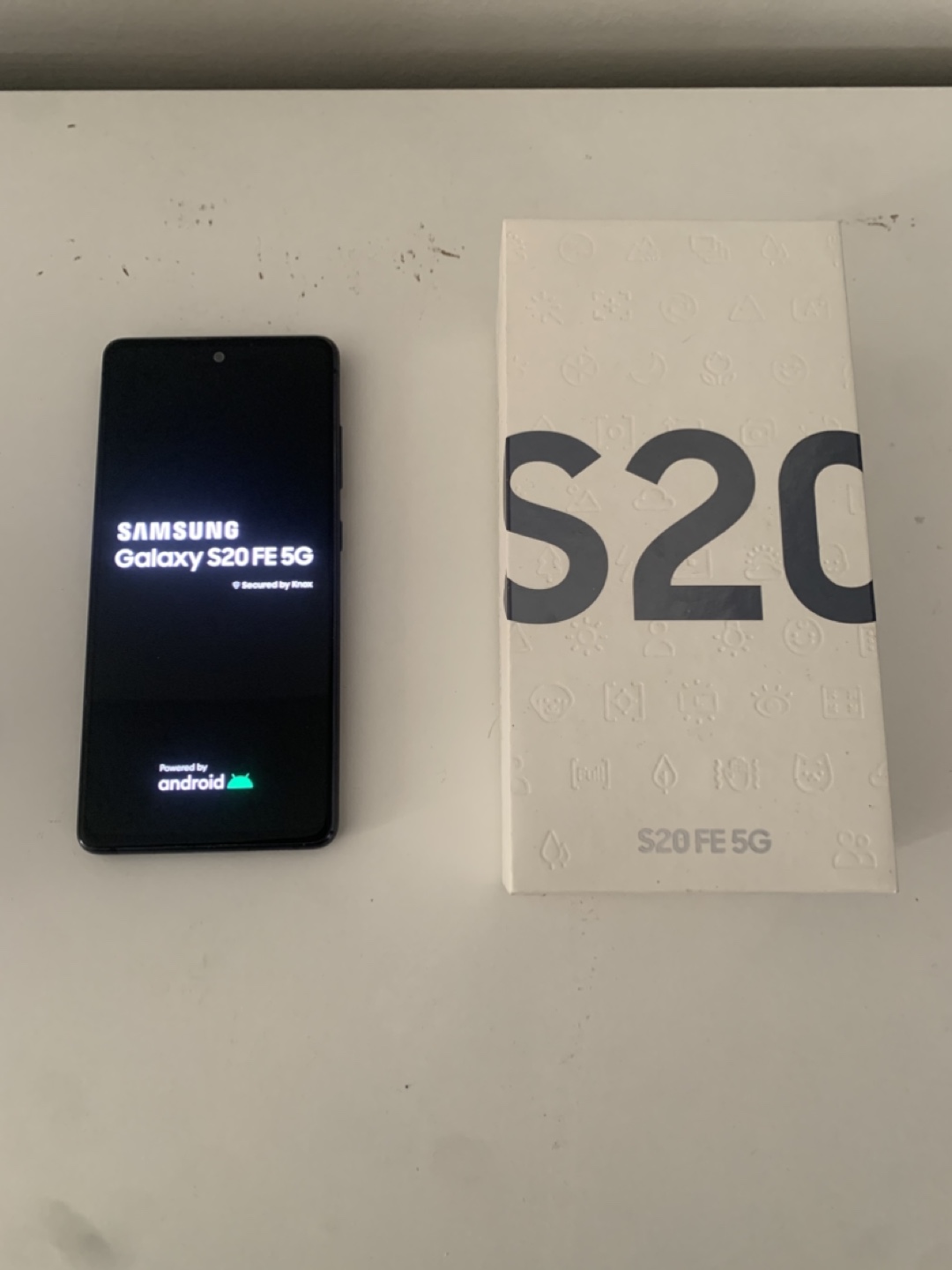 Samsung Galaxy S20 FE 5G - Unlocked