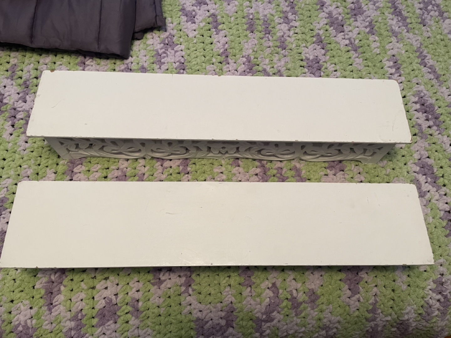 Pair of White Wooden Shelves with Carved Detail - photo 2