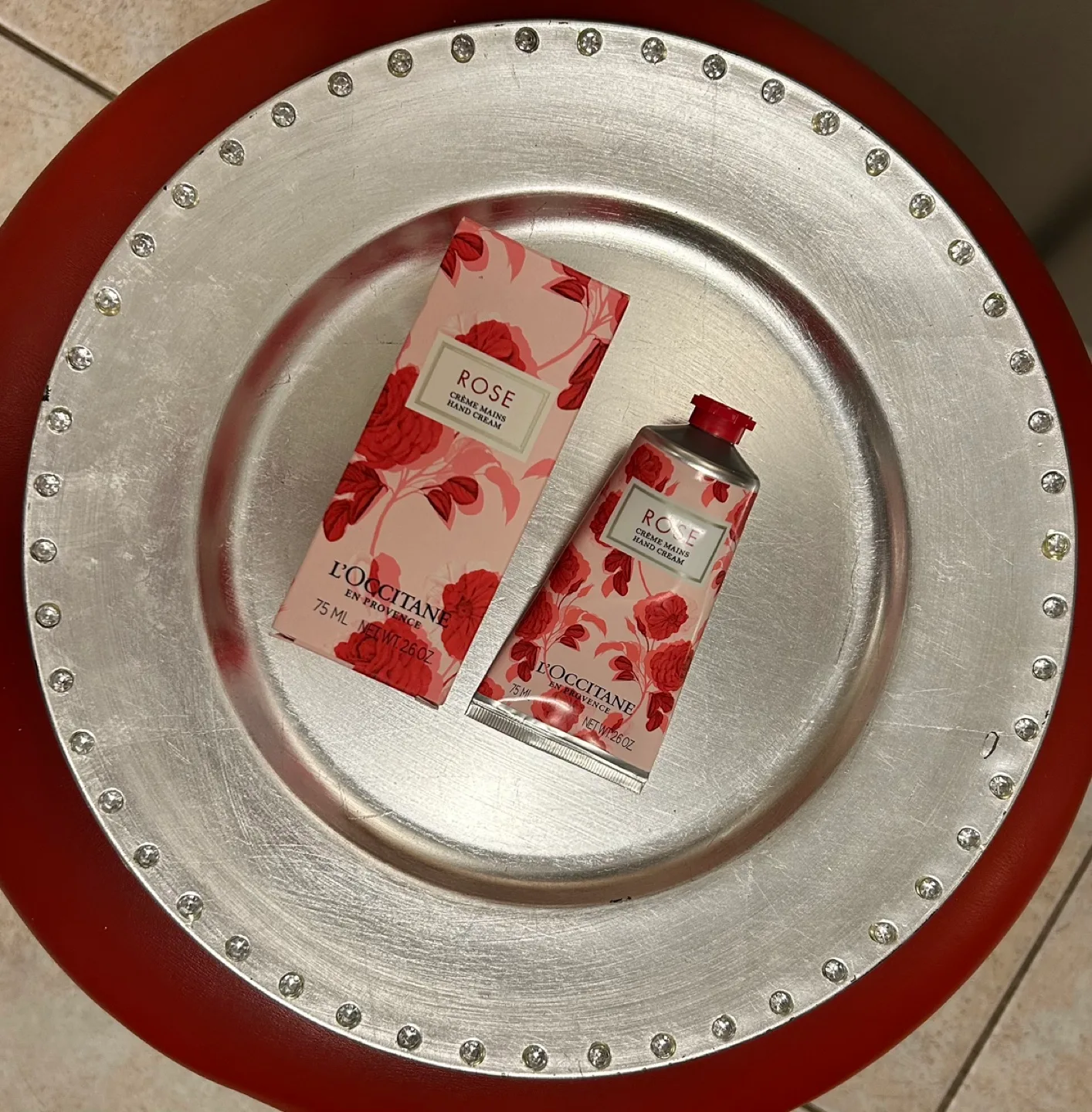 ✨✨L'Occitane Rose Hand Cream 75ml image indicator(2)