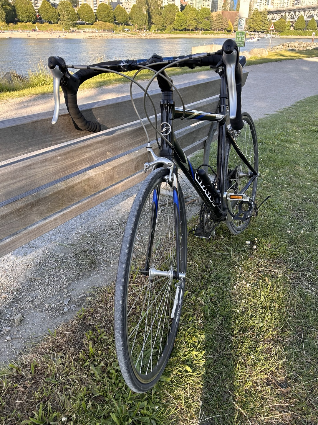 Giant OCR3 Road Bike - photo 2
