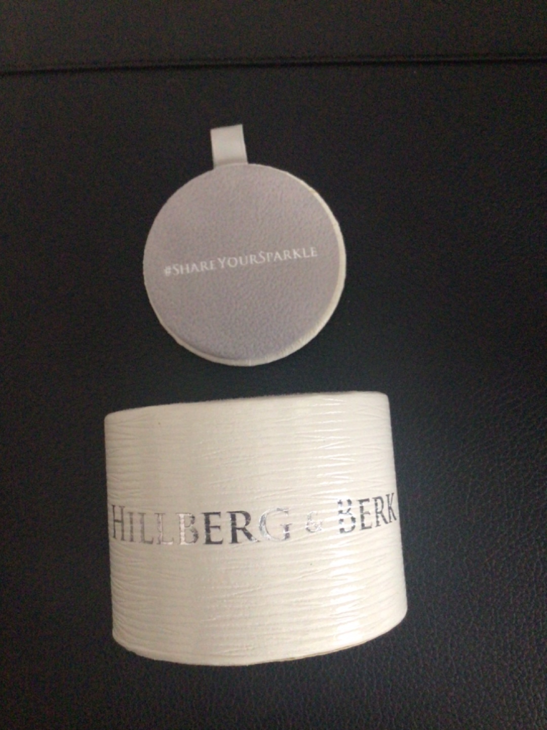 Hillberg & Berk Sparkle ball Earrings