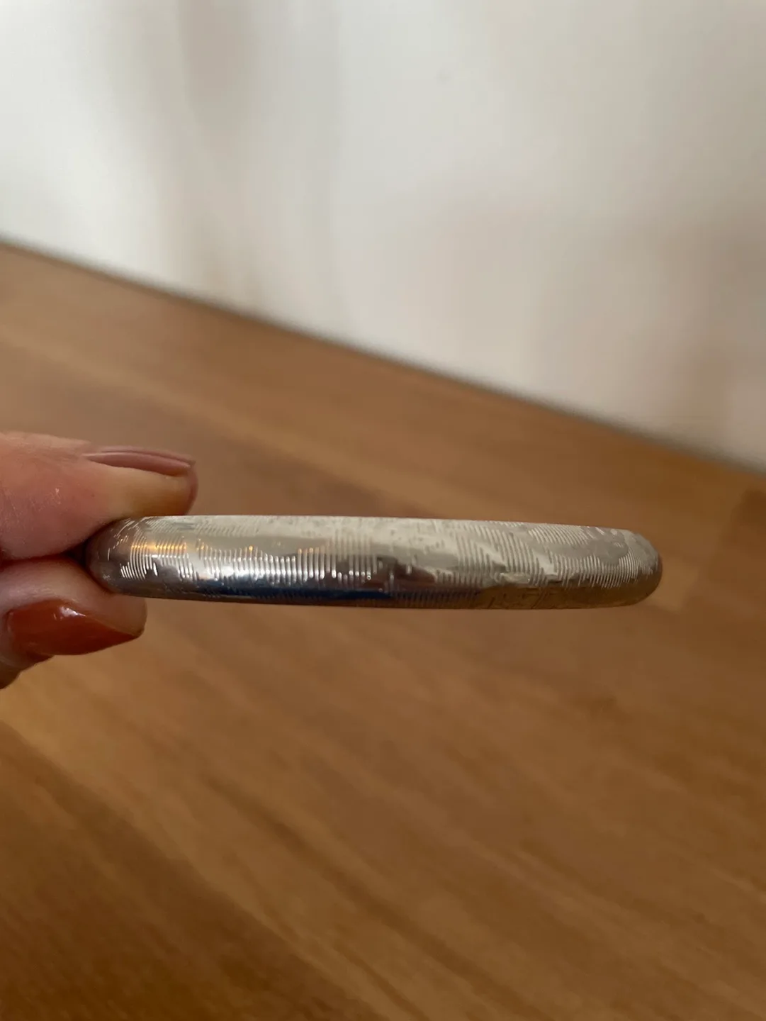 Silver Tone Metal Bangle Bracelet image indicator(2)