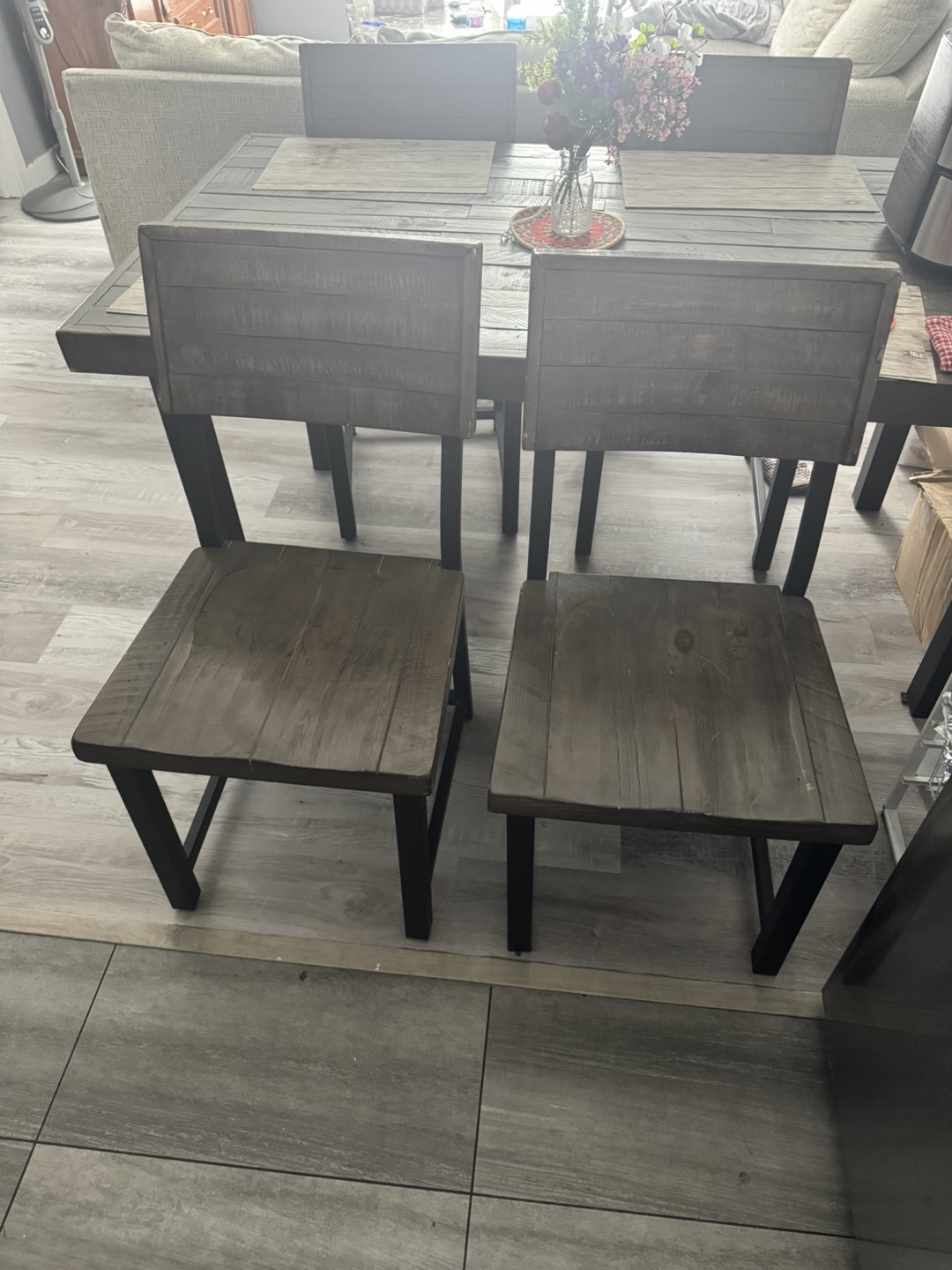 Dining Table and 4 Chairs - photo 3