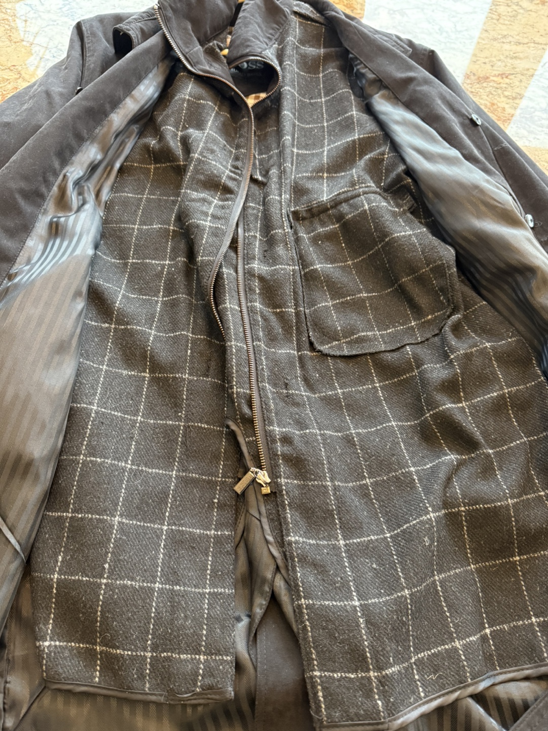 Hugo Boss Men's Black Trench Coat - photo 4