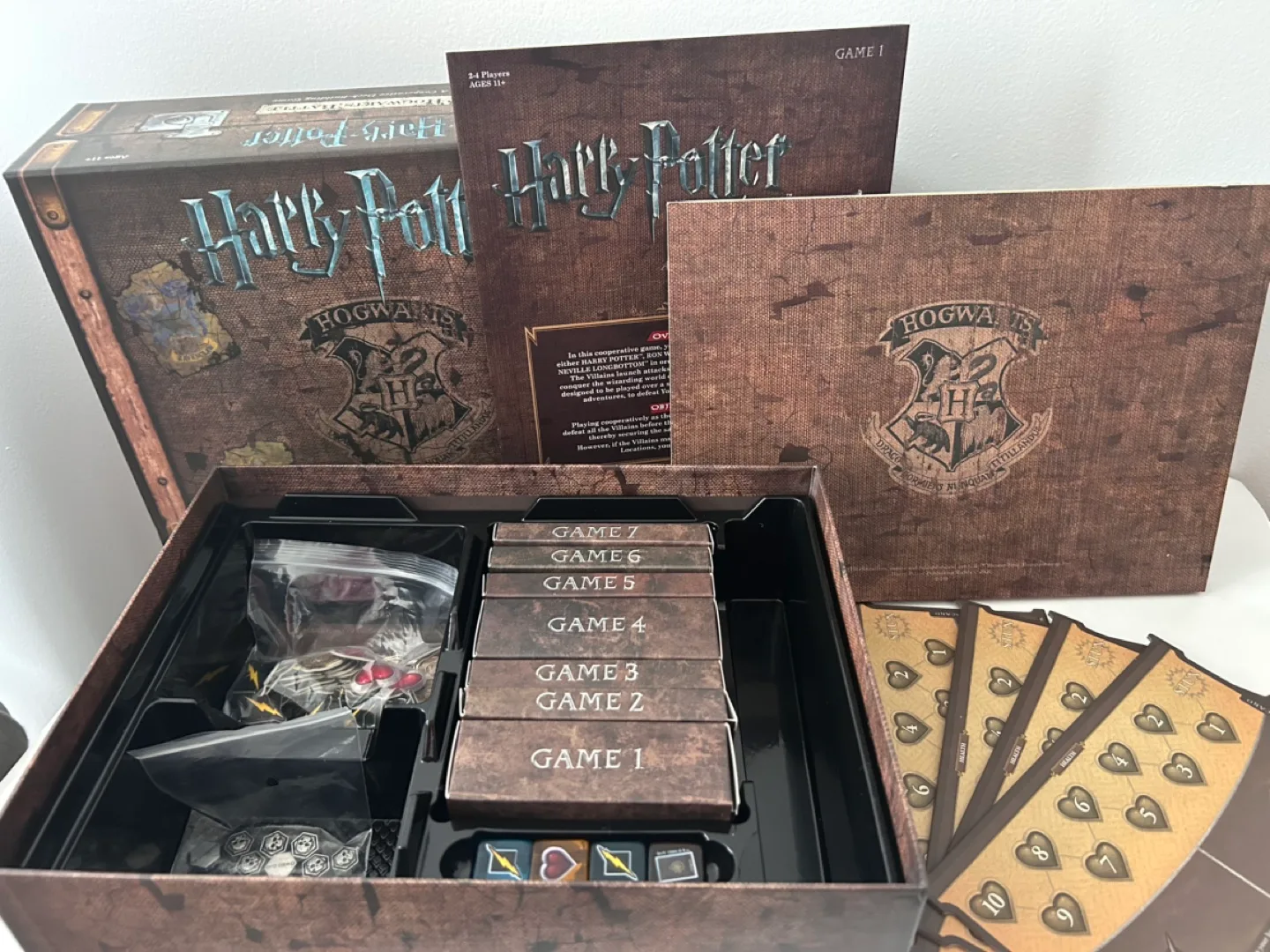 Harry Potter Hogwarts Battle Cooperative Deck-Building Game image indicator(2)