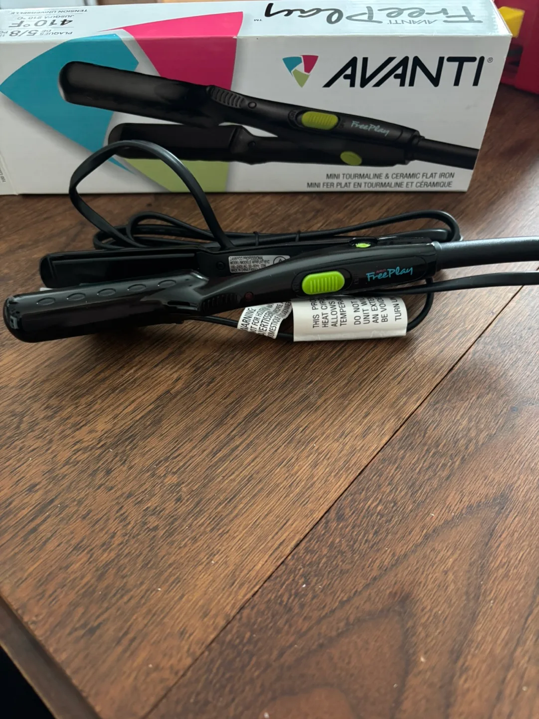 Avanti FreePlay Mini Tourmaline & Ceramic Flat Iron image indicator(4)