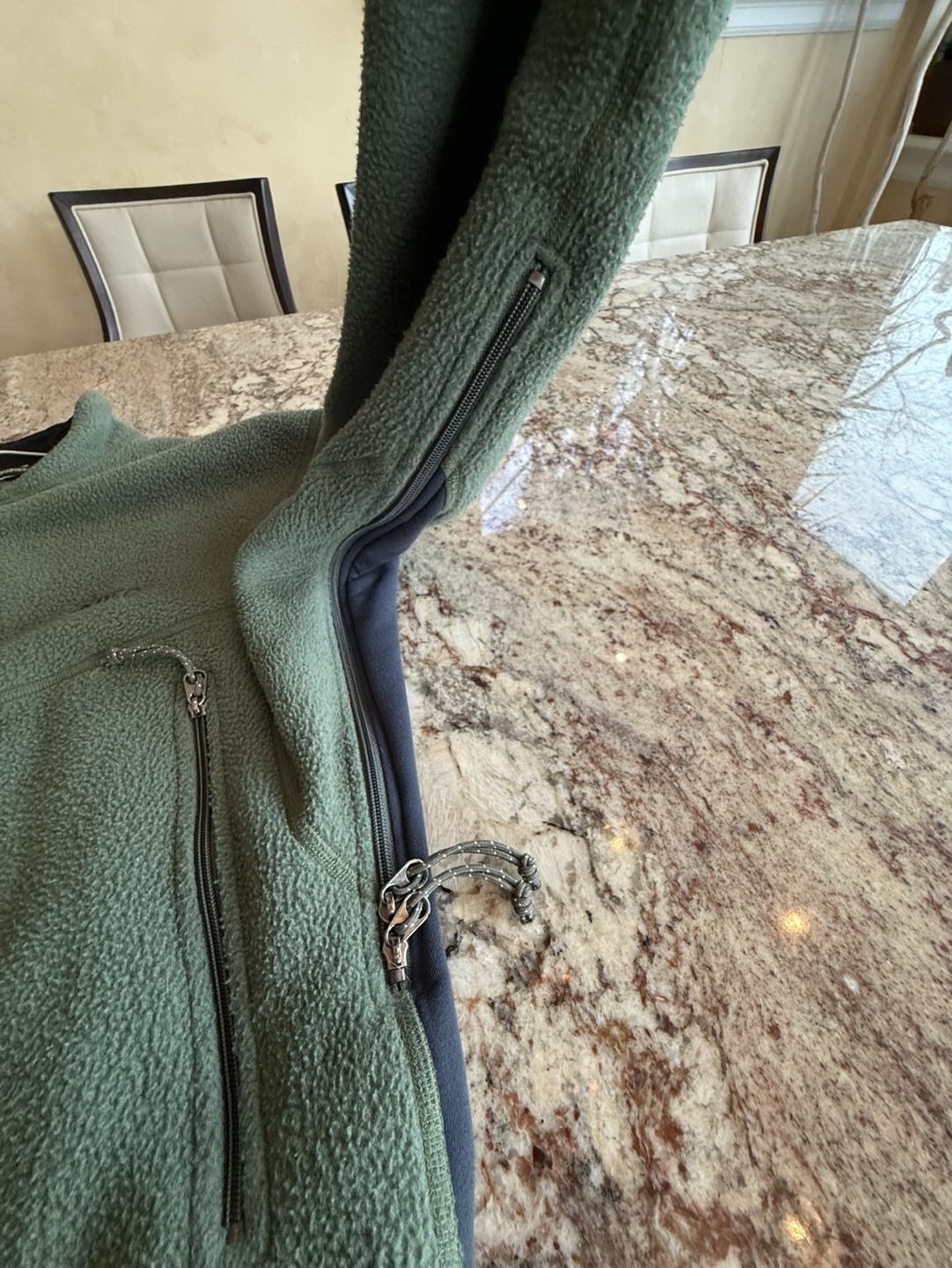 MEC Fleece Jacket - Mens Size Medium - photo 3