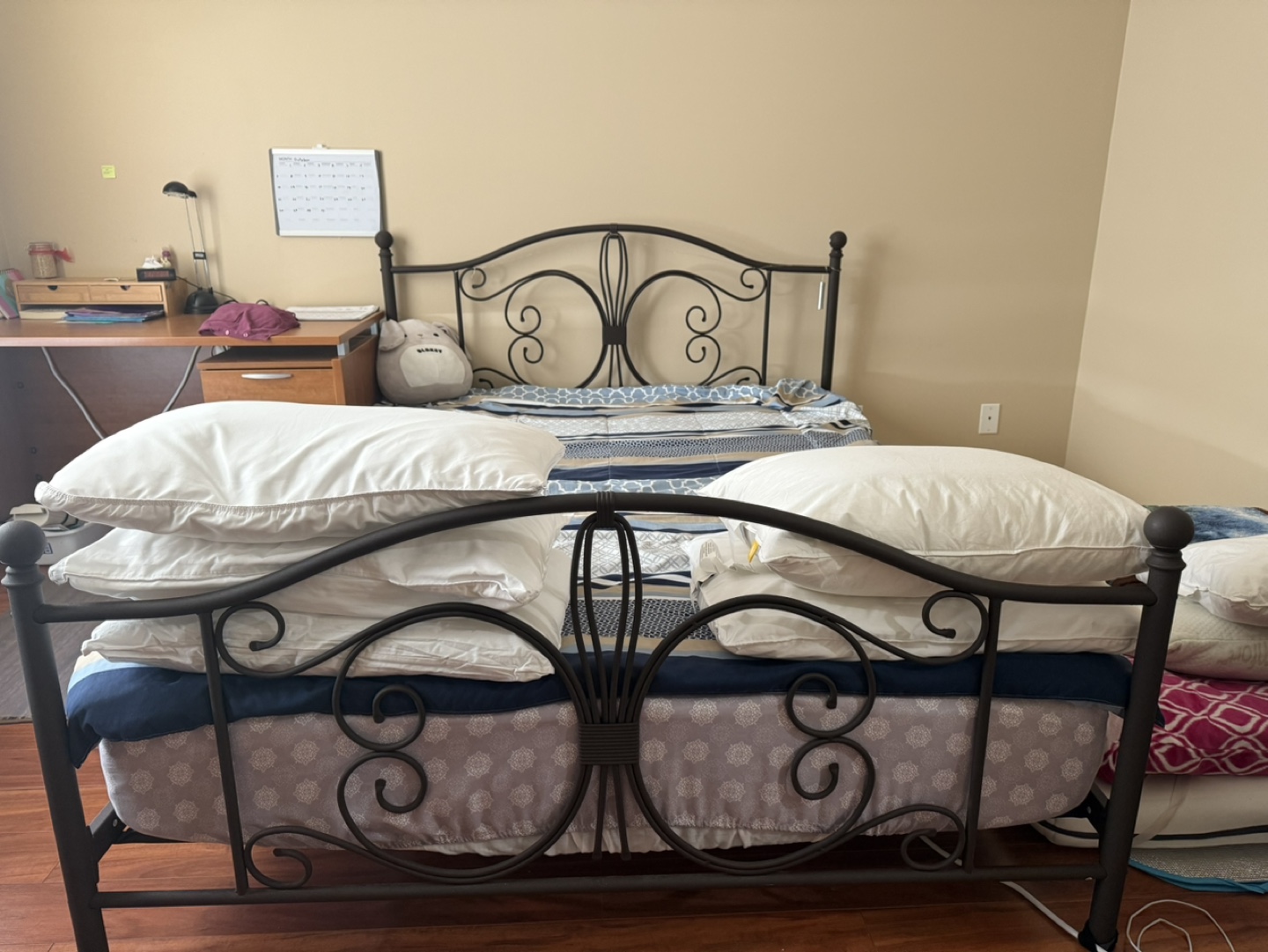 Queen Metal Bed Frame - photo 2