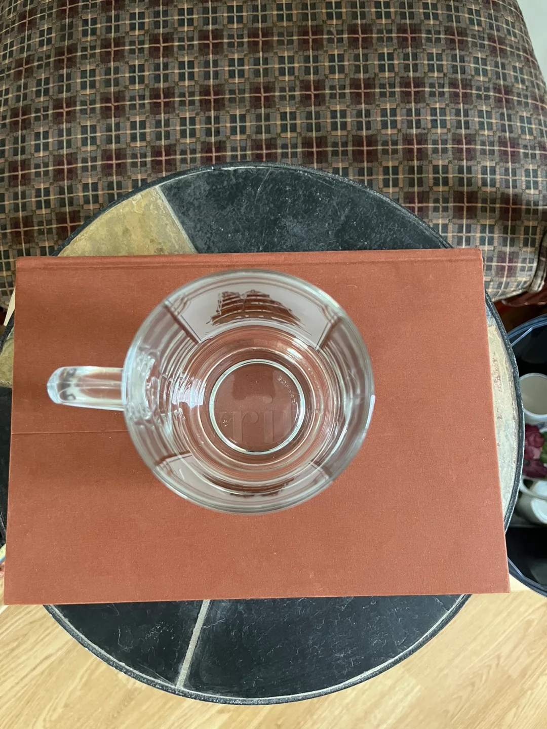 Vintage Gold-Accented Glass Mug with Ship Design image indicator(4)