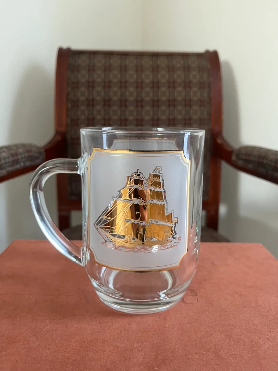 Vintage Gold-Accented Glass Mug with Ship Design image indicator(2)