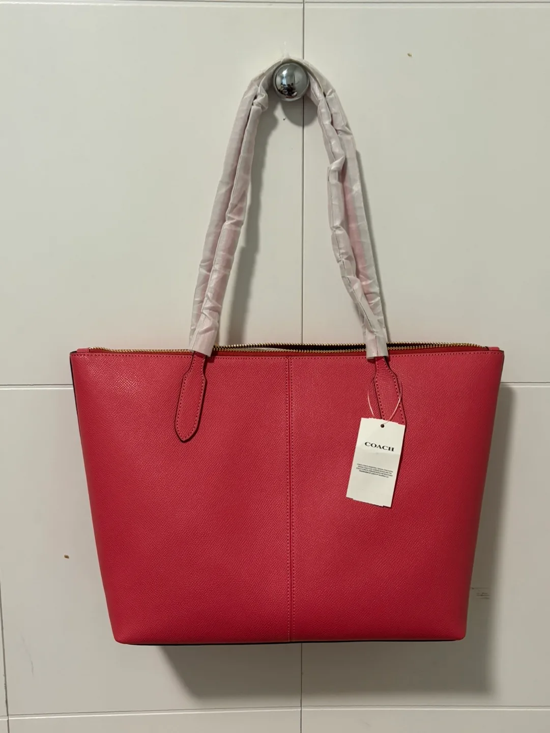 Coach Pink Leather Tote Bag image indicator(2)