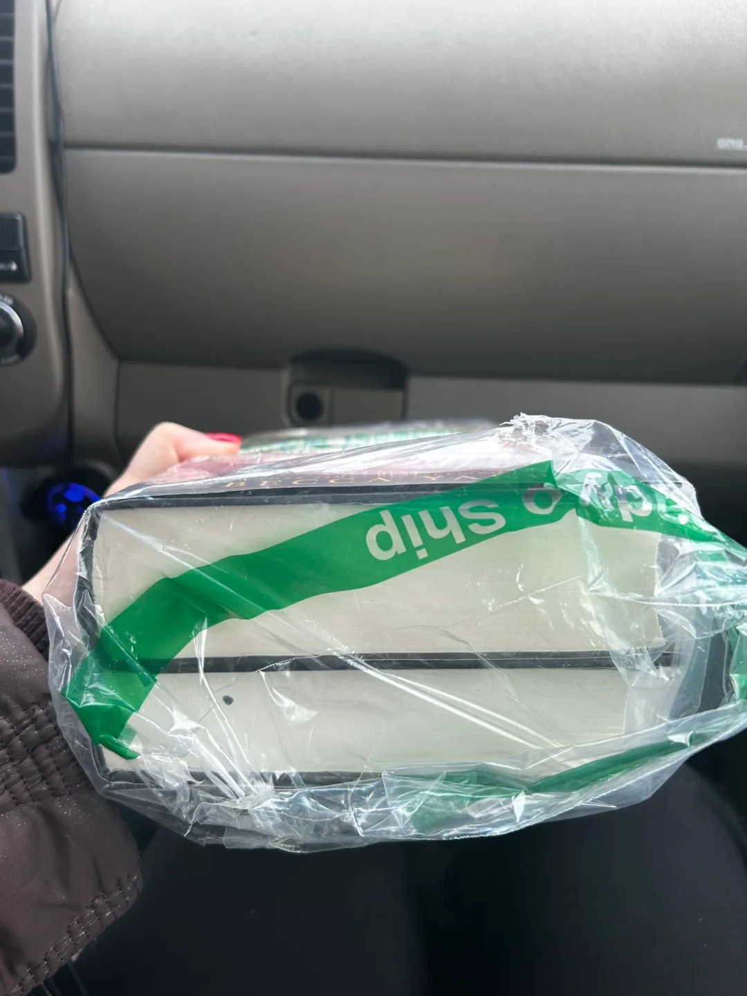 Fourth Wing and Iron Flame Combo image indicator(3)