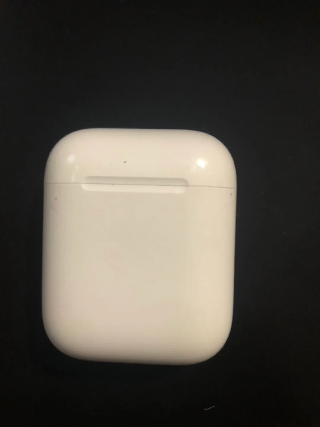 Apple AirPods with Cute Bear Case image indicator(3)