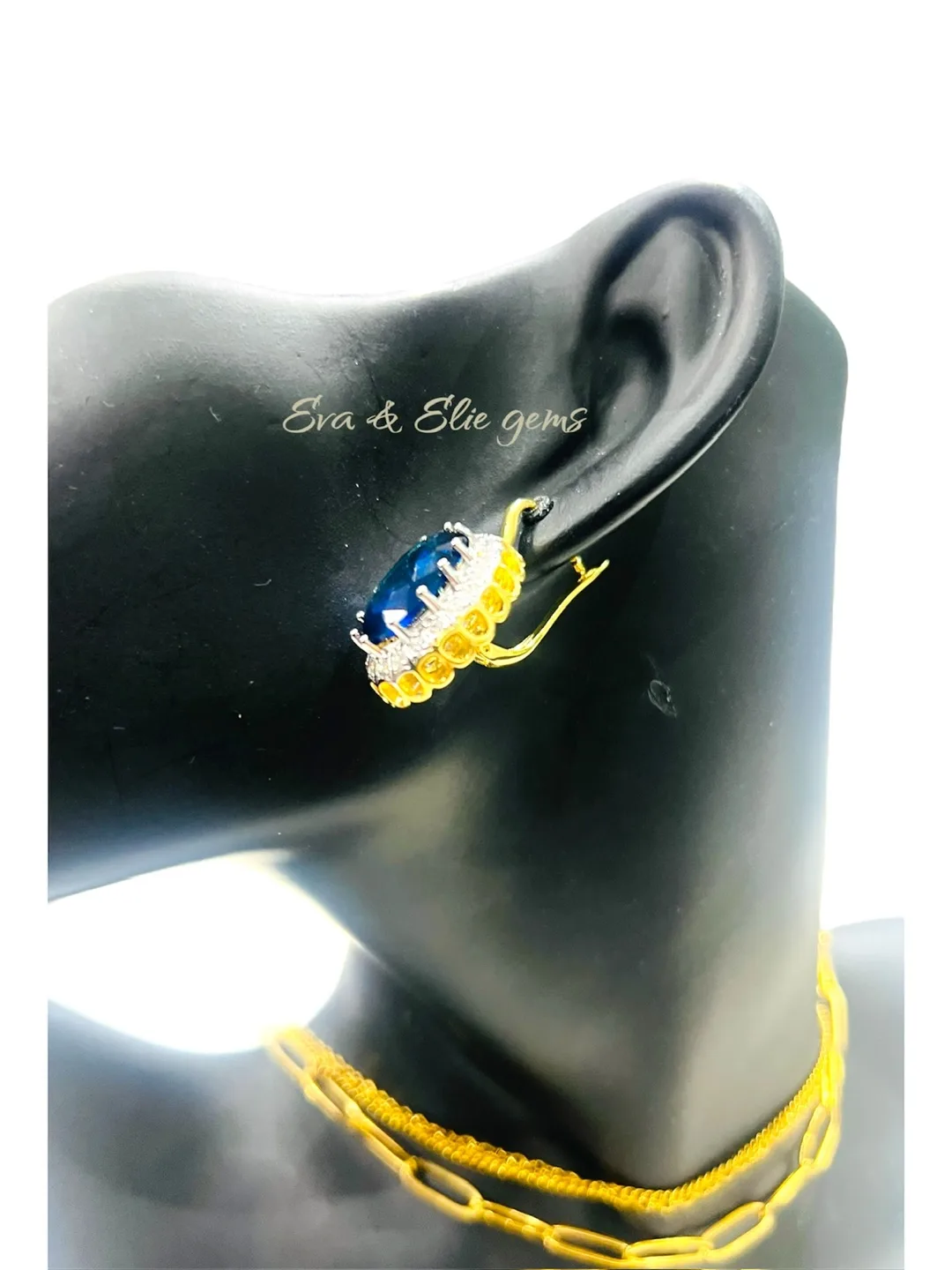 Elegant Gold-Tone Oval Blue Gemstone Earrings image indicator(6)