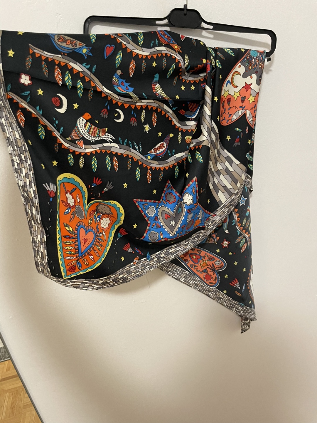 Scarf with Birds and Hearts Print - photo 4